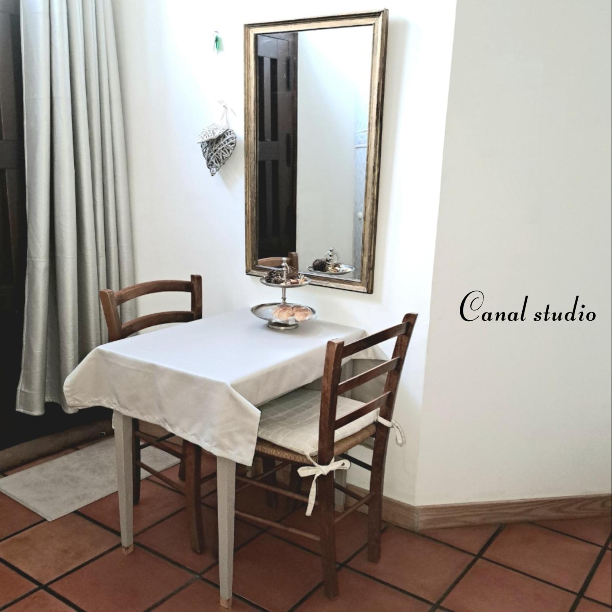 هومبس La Maison Du Canal - Canal Studio المظهر الخارجي الصورة